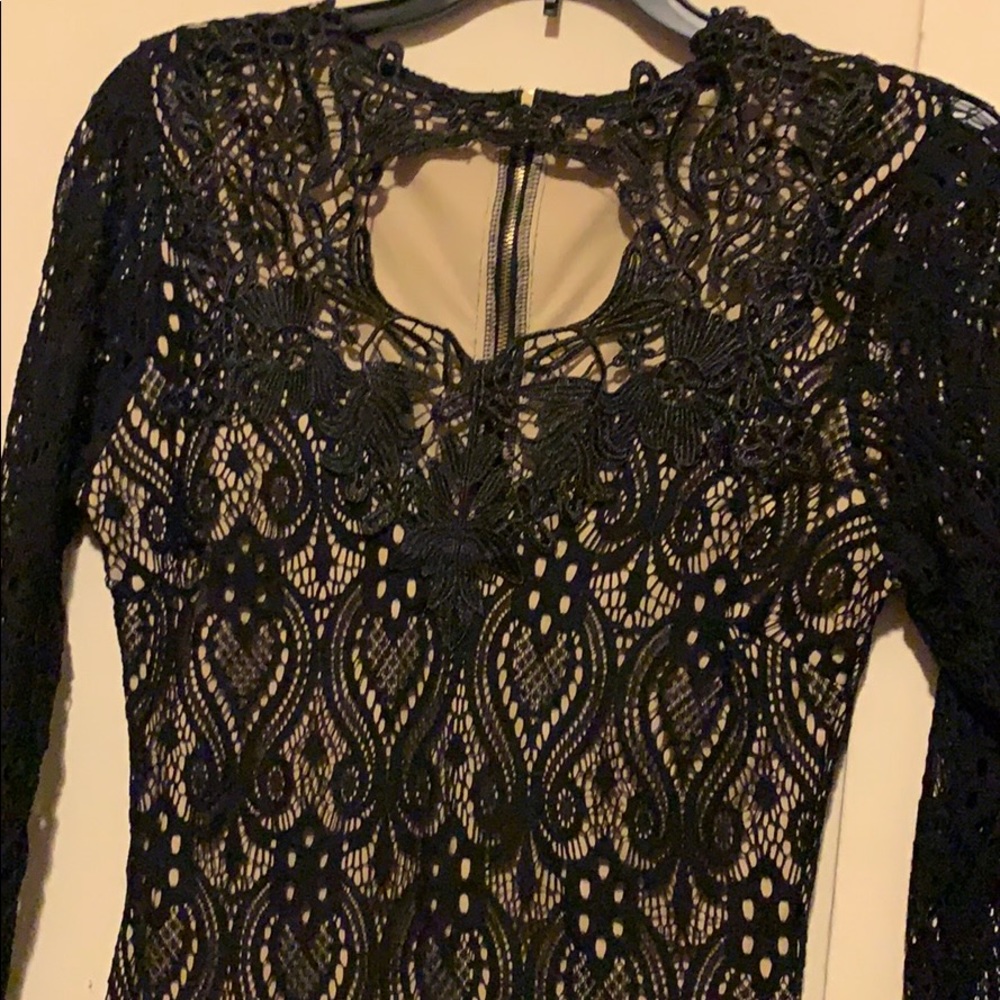 Dress - Picture 3 of 4